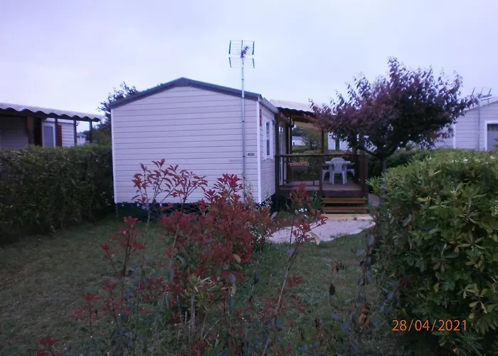 Camping Le Lac Des Reves Lattes